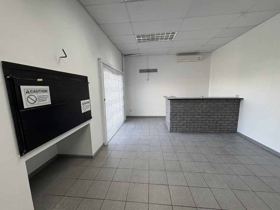 To Let Commercial Property for Rent in Montague Gardens Western Cape